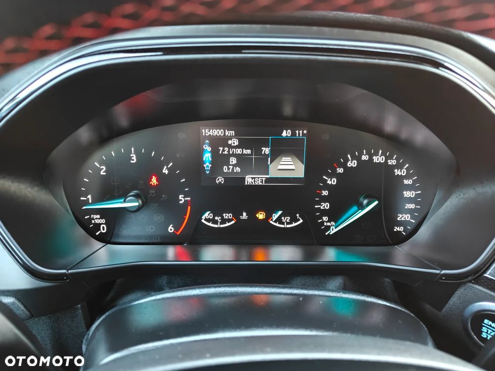 Ford Focus 1.5 EcoBlue Start-Stopp-System ST-LINE - 19