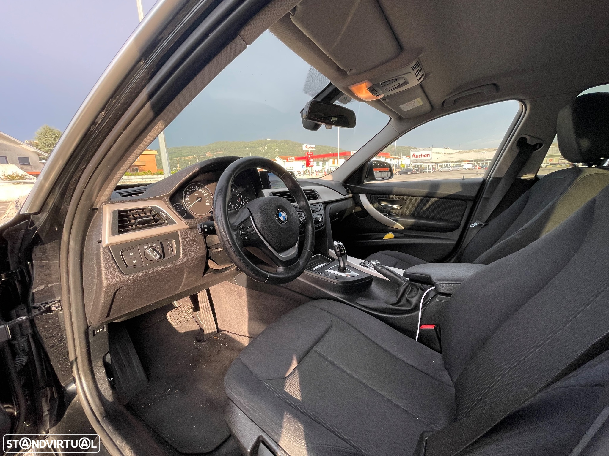 BMW 318 d Touring Auto - 7