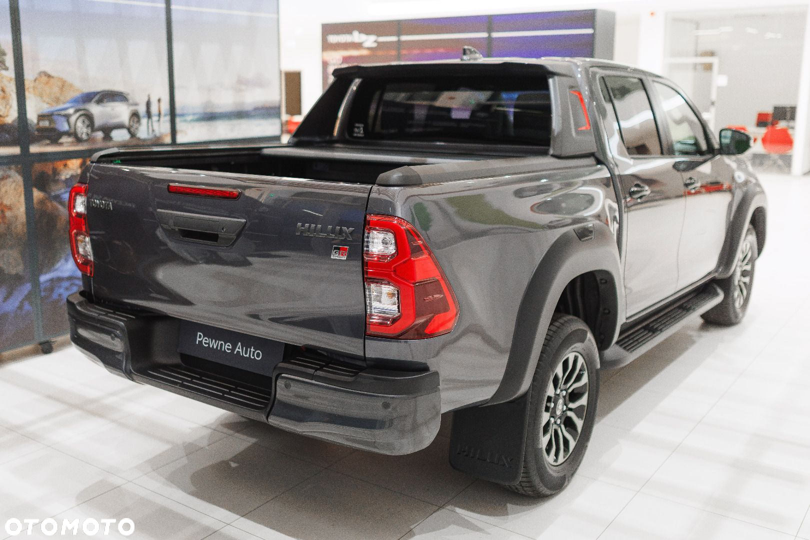 Toyota Hilux - 16