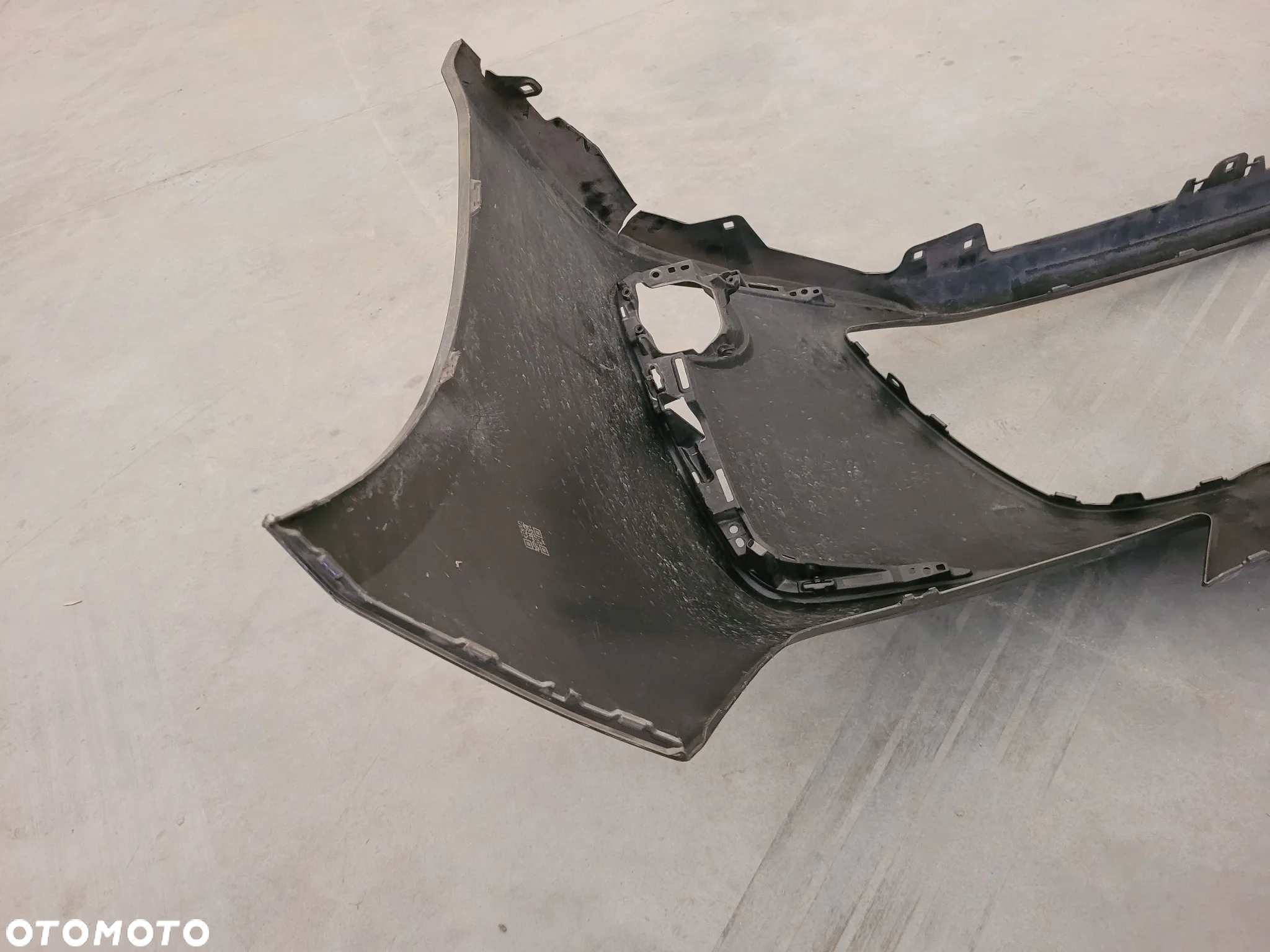 ZDERZAK PRZÓD PRZEDNI TOYOTA COROLLA E21 SEDAN 18r- - 8