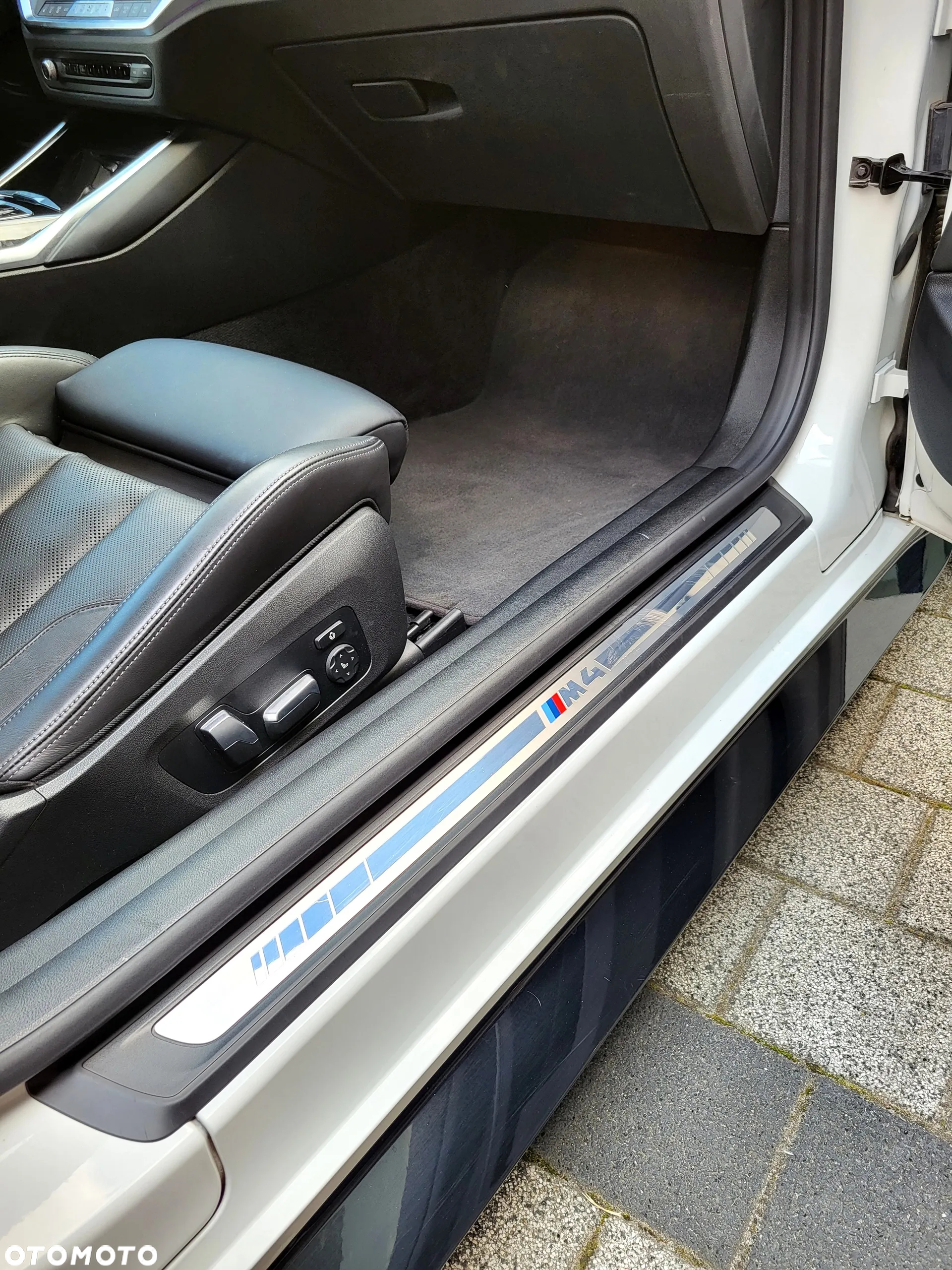 BMW M4 Competition M xDrive - 16