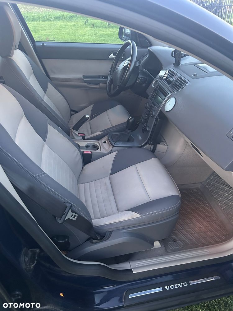 Volvo V50 1.6D - 10
