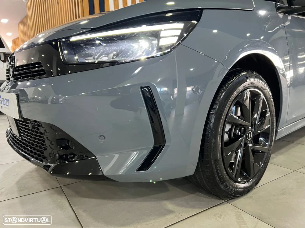 Opel Corsa 1.2 T GS - 4