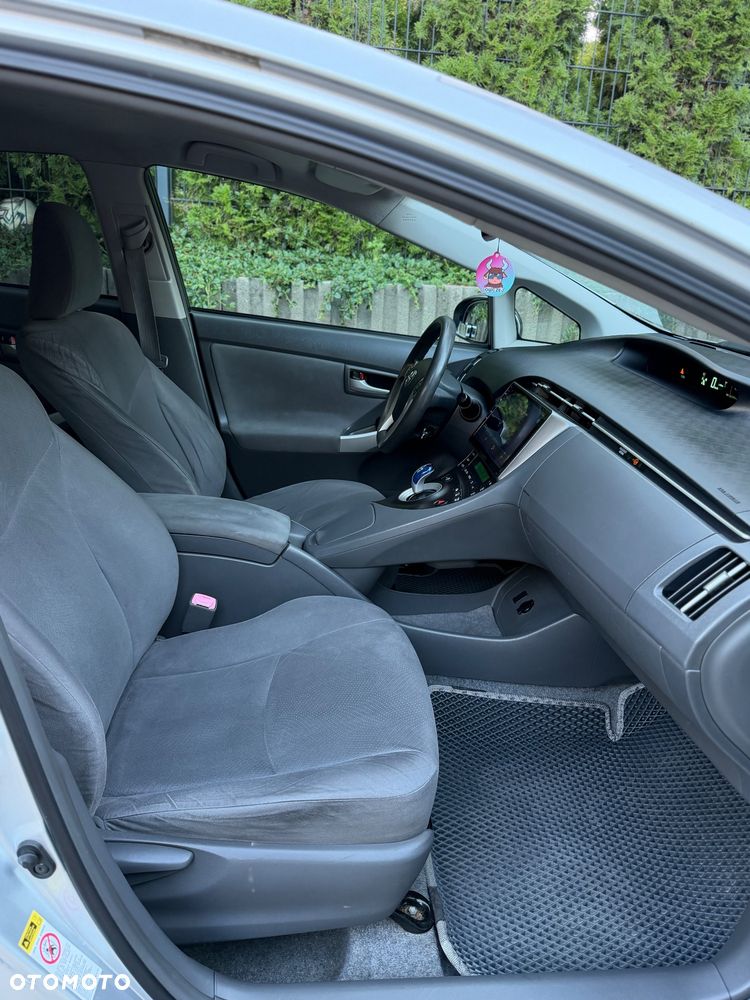 Toyota Prius - 14