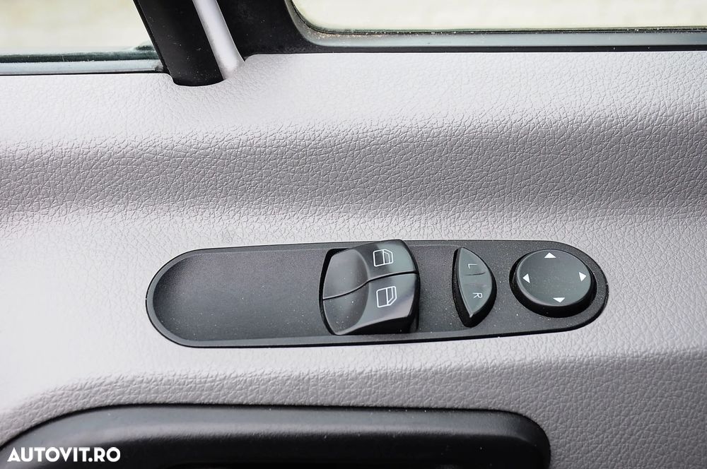 Mercedes-Benz Sprinter - 9