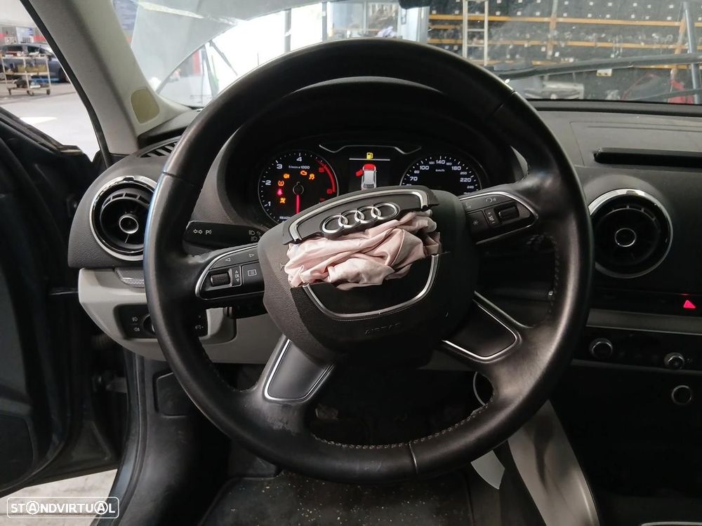 Volante de direção AUDI A3 (8V1, 8VK)