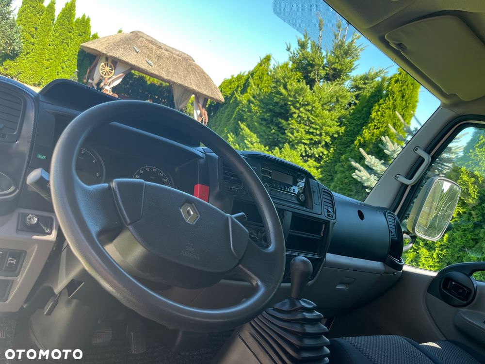 Renault Maxity - 6