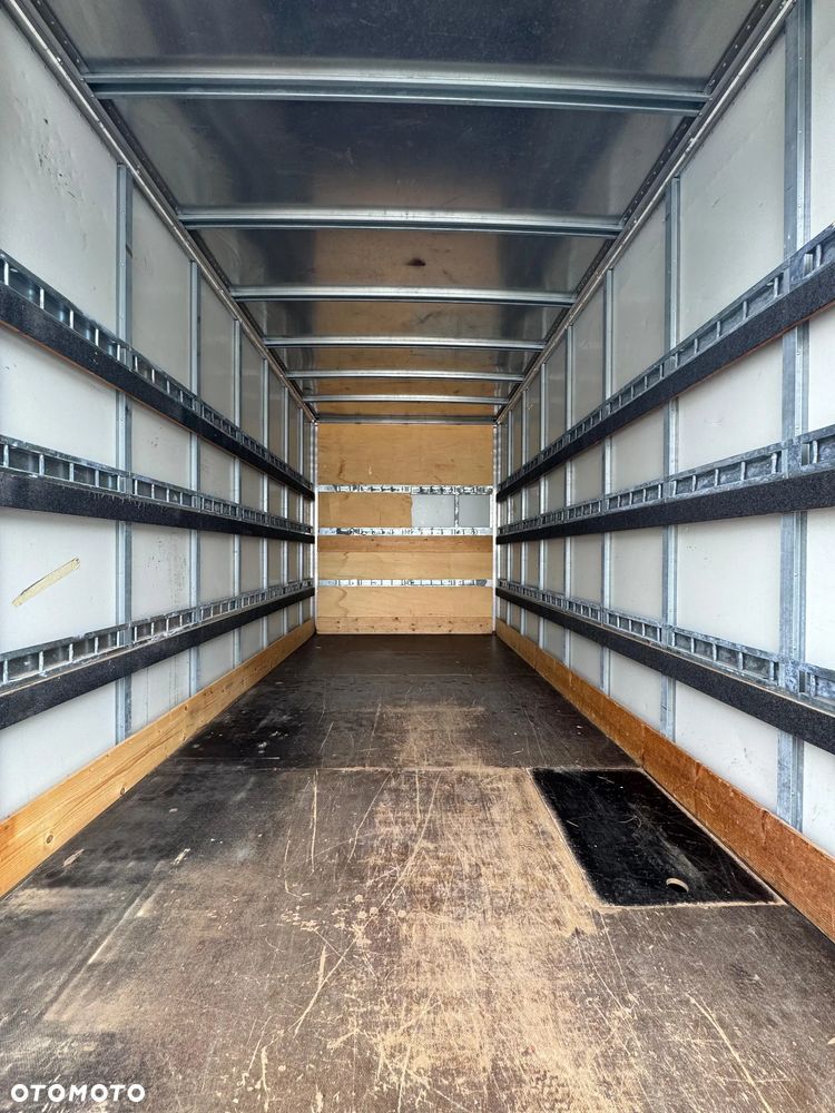 Mercedes-Benz 516,,514,,314,,316,518 ,519 - 8