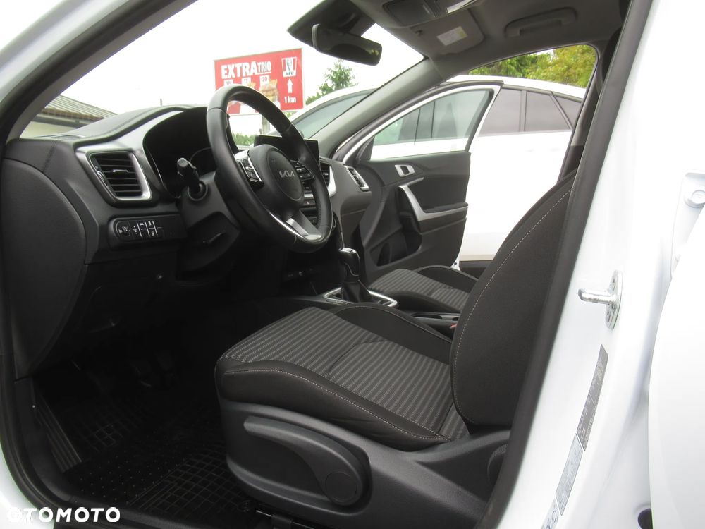 Kia Ceed 1.5 T-GDI M - 5