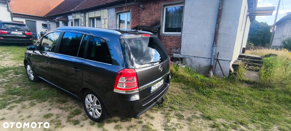 Opel Zafira 1.8 Cosmo - 6