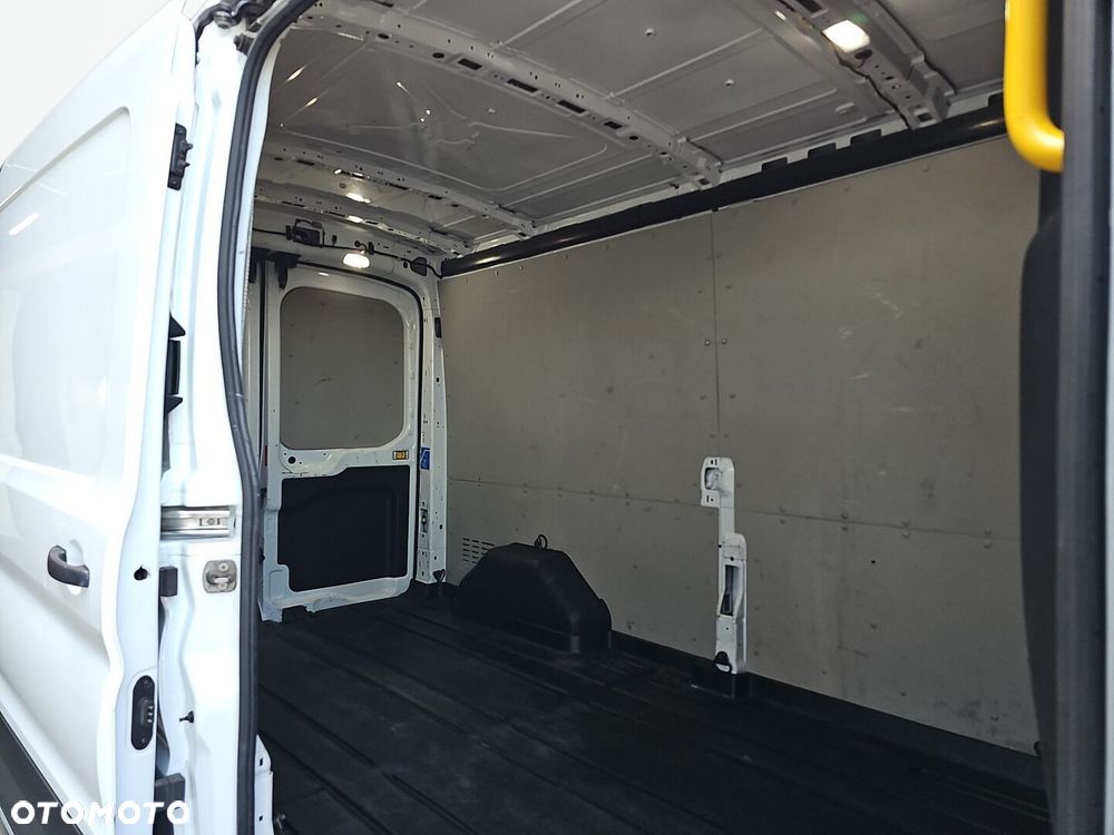 Ford Transit - 29