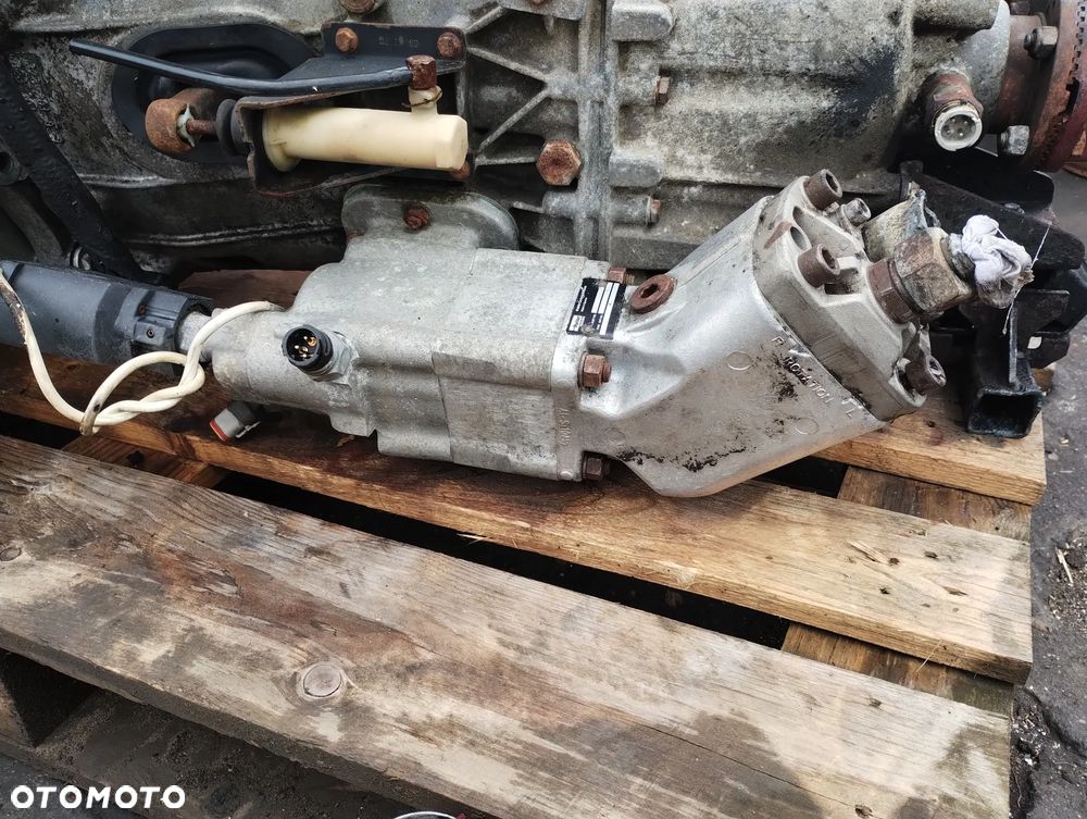 Przystawka Hydrauliczna Skrzyni Biegów + Pompa IVECO DAILY 6S300