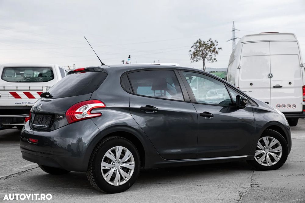 Peugeot 208 1.0 L PureTech Active - 6