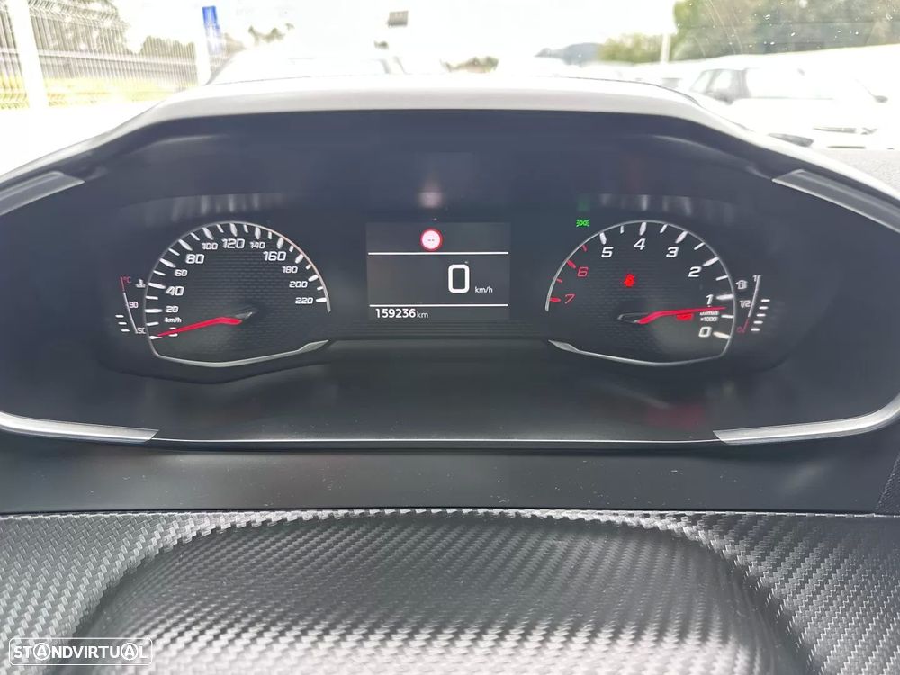 Peugeot 2008 1.2 PureTech Allure Pack - 19