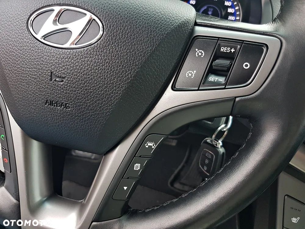 Hyundai i40 Kombi blue 1.6 CRDi DCT Space Plus - 20