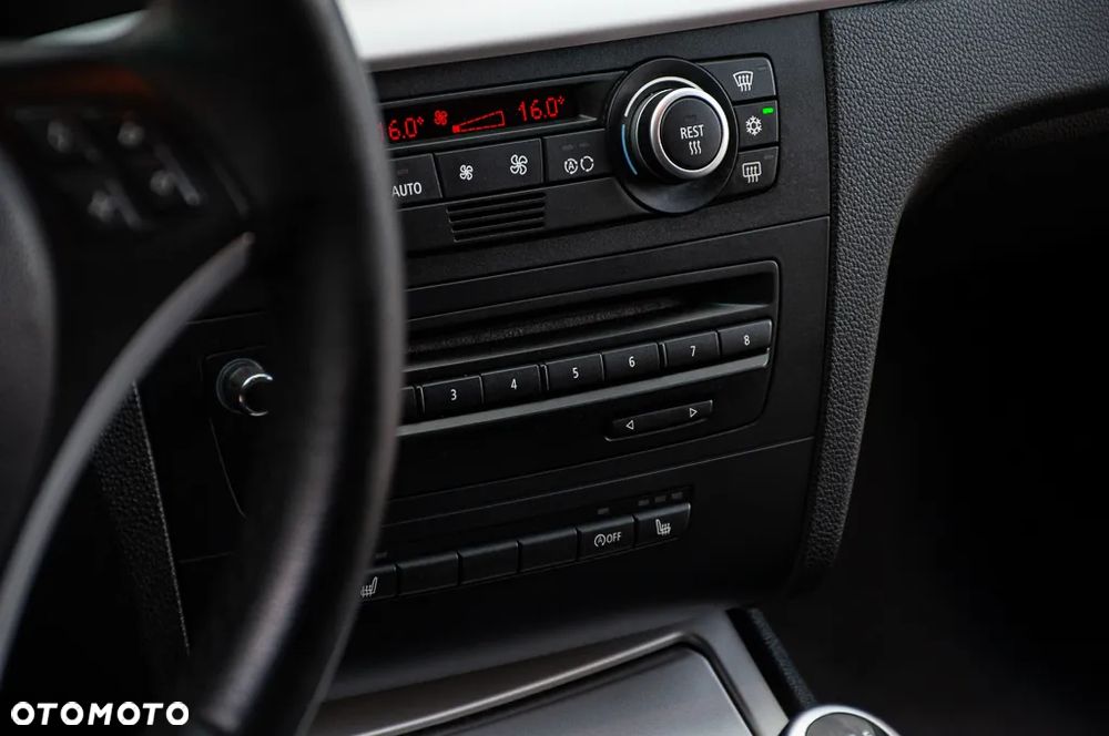 BMW Seria 1 116i - 19