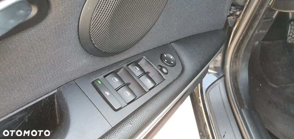 BMW Seria 3 318d - 8