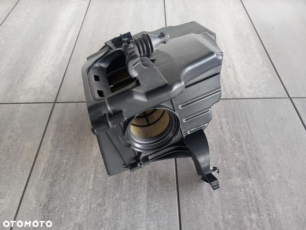 Obudowa filtra powietrza do Ford C-Max, Focus, Kuga, Connect 1848221 - 1