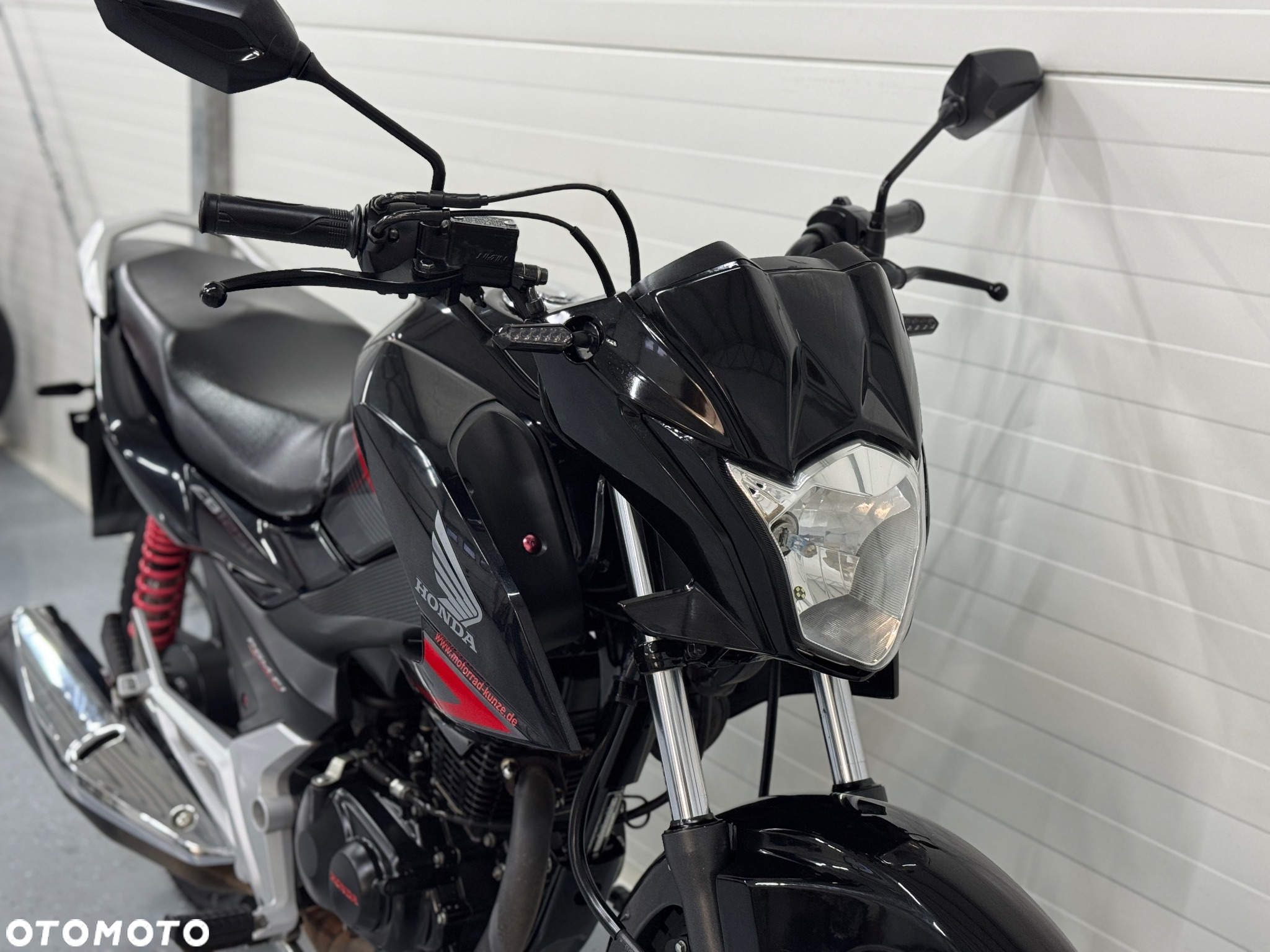Honda CBF - 8