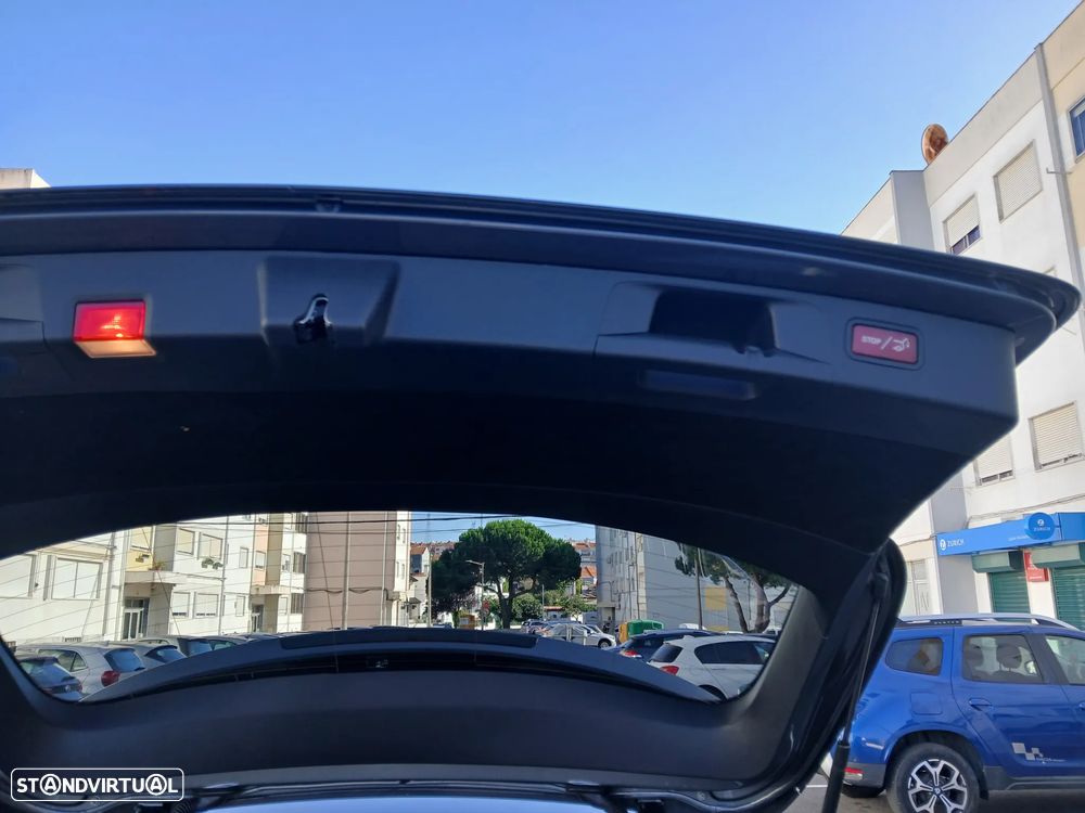 VW Polo 1.6 TDI Highline - 9