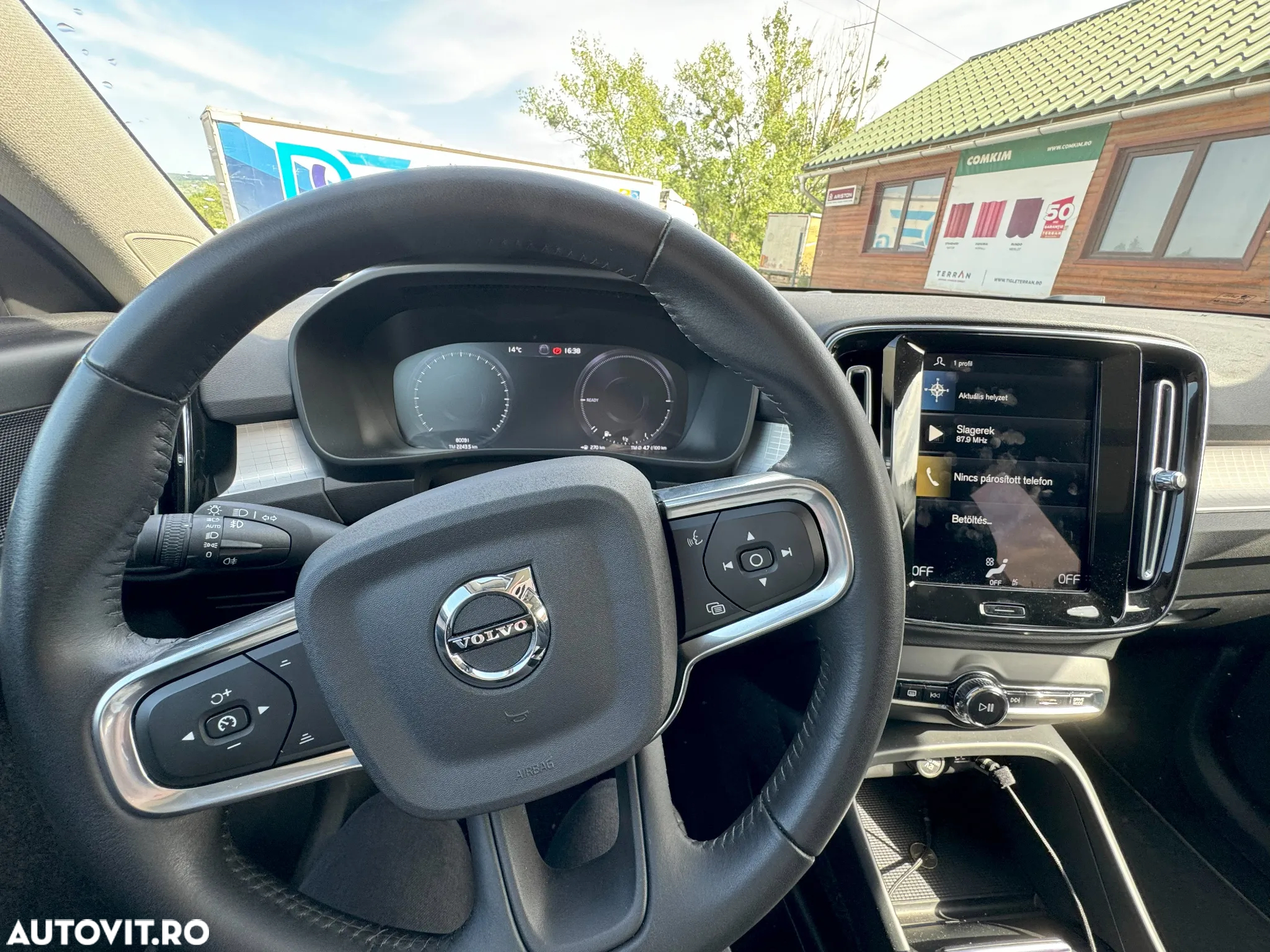 Volvo XC 40 T5 Twin Engine DKG Momentum Pro - 7