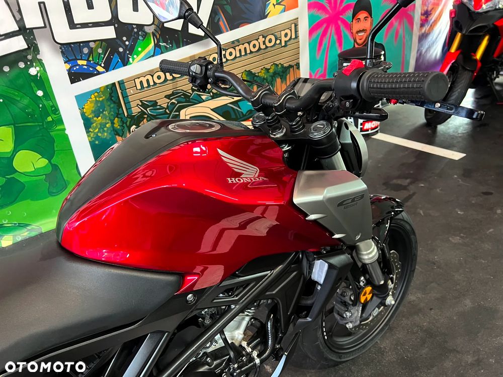 Honda CB - 8