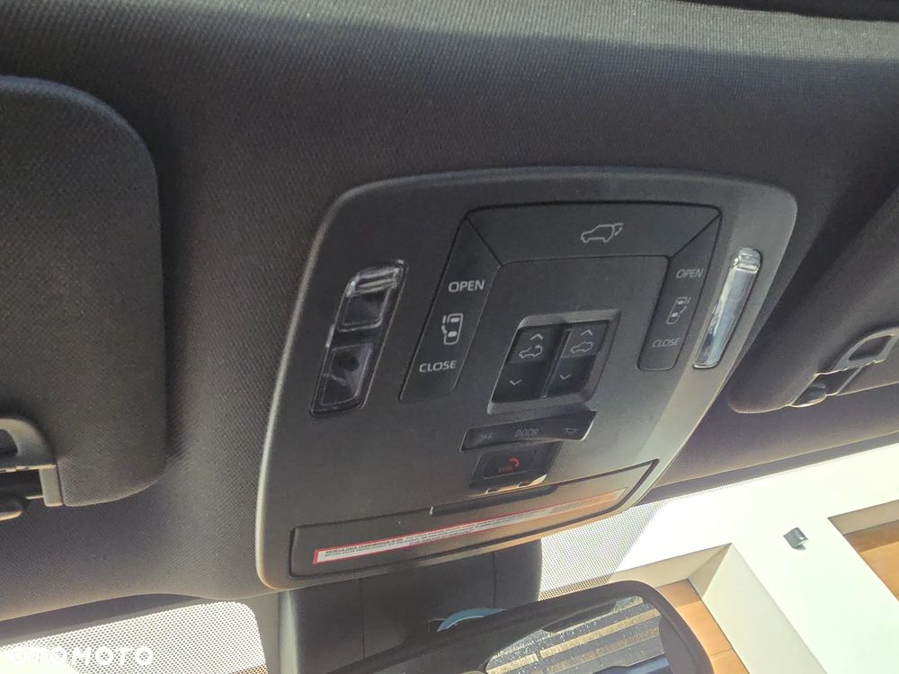 Toyota Sienna - 17