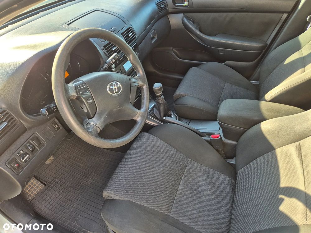 Toyota Avensis 2.0 D-4D Luna - 9