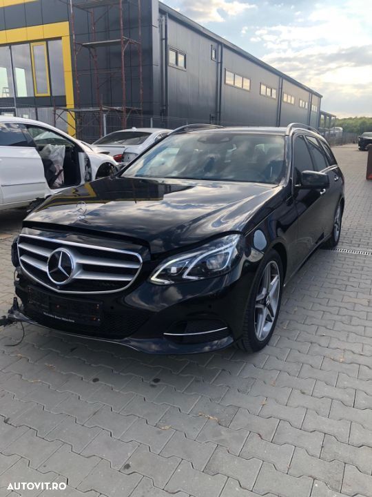 Dezmembram Mercedes E Class W 212 , 350 4matic  an fabr 2016 - 1