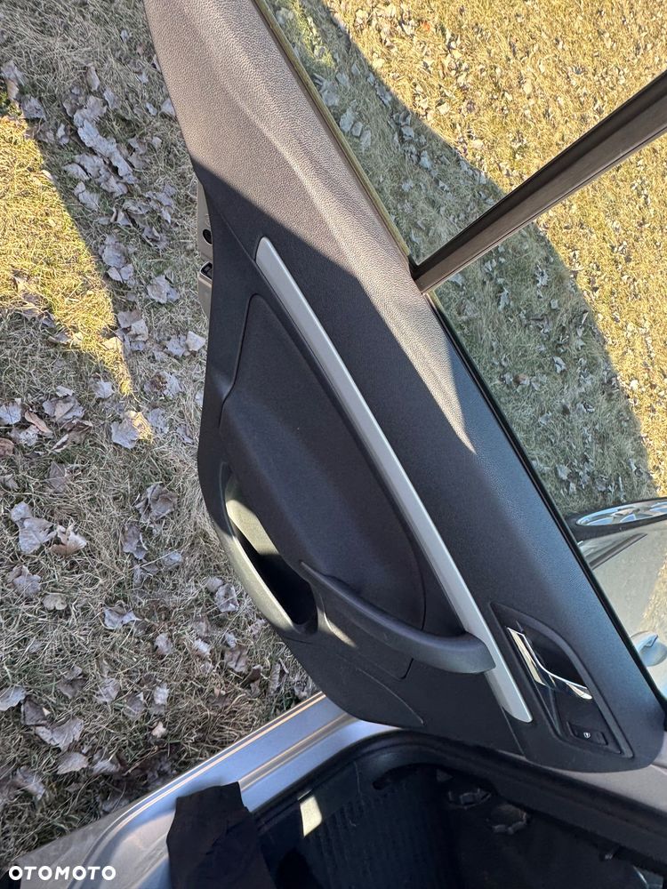 Skoda Octavia 1.6 Ambiente - 20