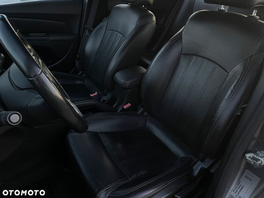 Chevrolet Cruze - 22