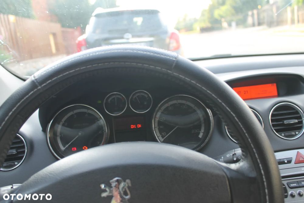 Peugeot 308 1.6 Premium - 12