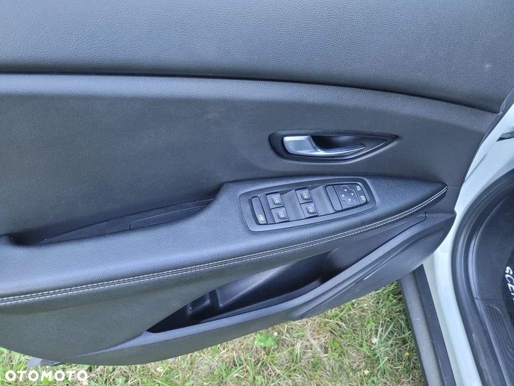 Renault Scenic - 16