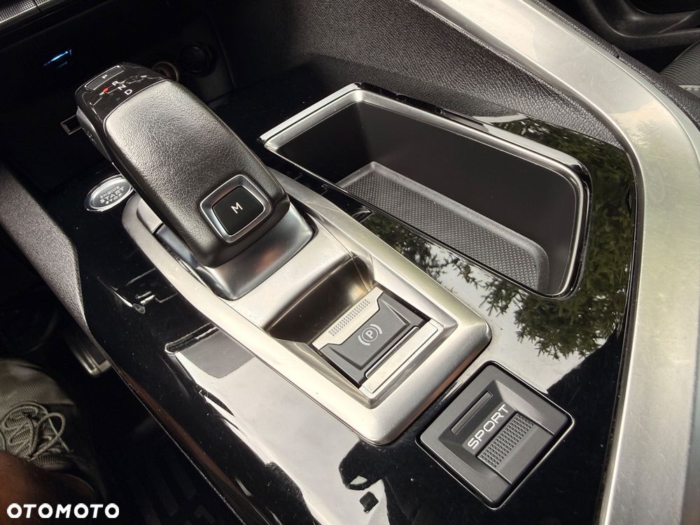 Peugeot 3008 BlueHDi 180 Stop & Start EAT8 GT - 29