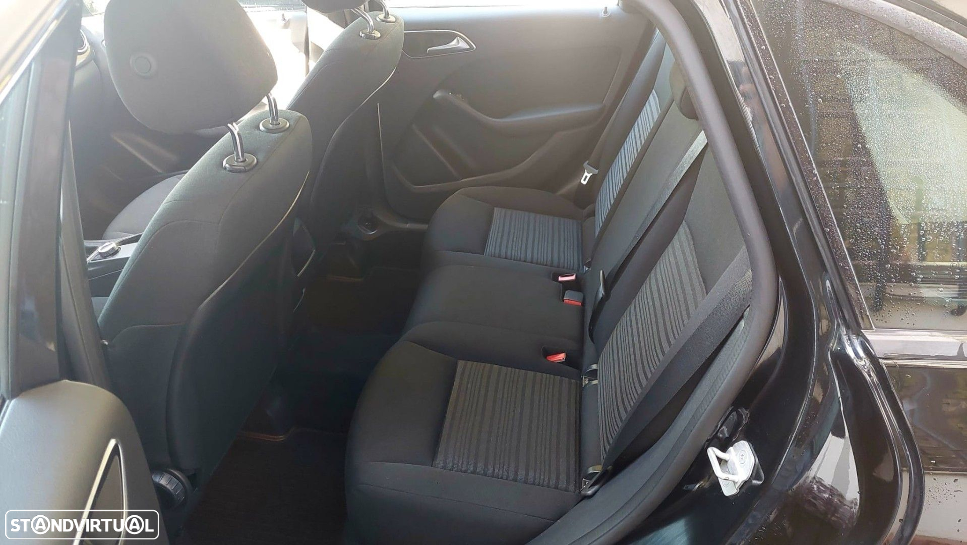 Mercedes-Benz B 180 d Urban - 13