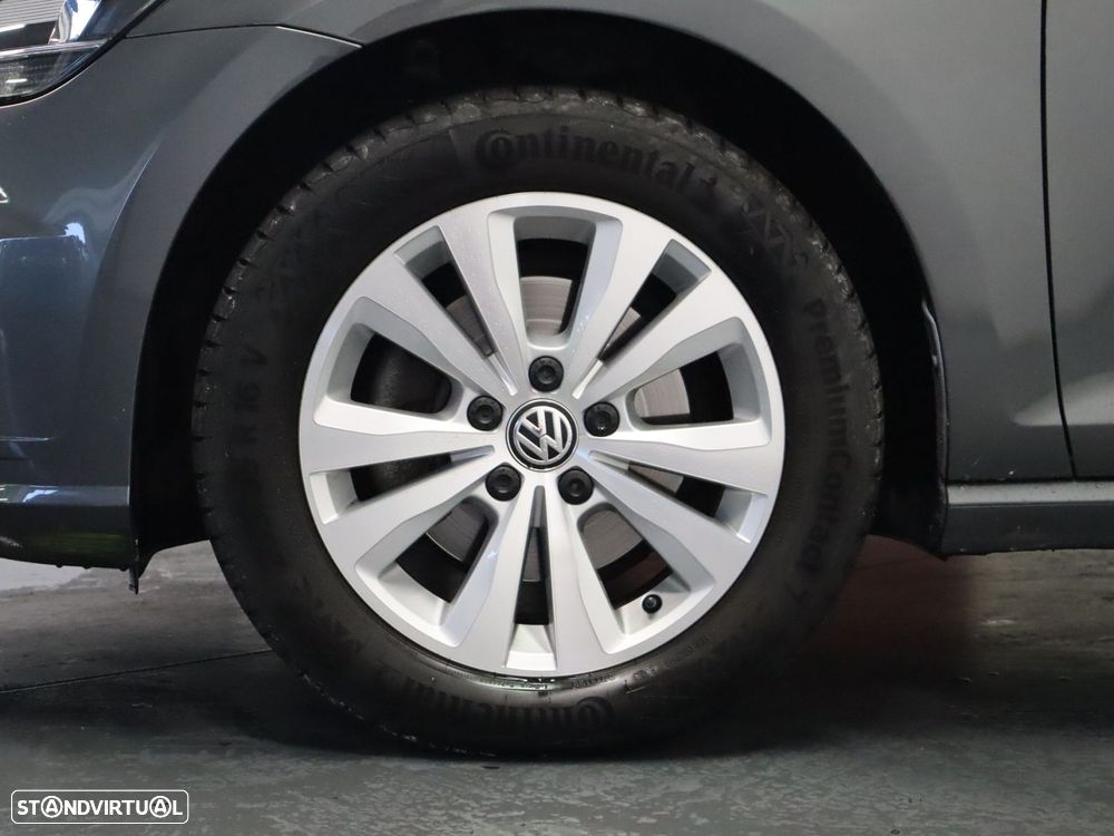 VW Golf 1.6 TDI Confortline - 6