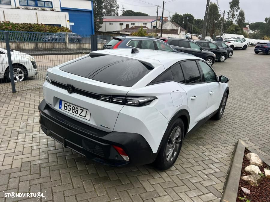 Peugeot 408 1.6 Hybrid Allure e-EAT8 - 4