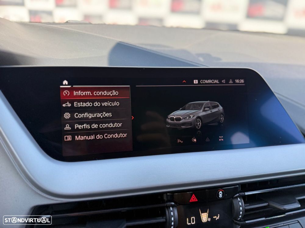 BMW 116 d Advantage Auto — fotografia 33