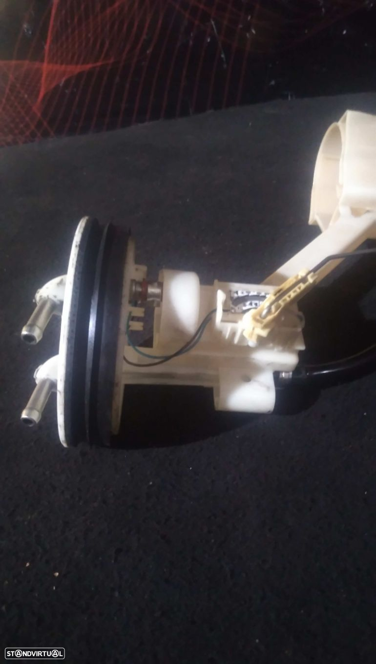 Bomba De Combustivel  Volkswagen Passat Variant (3B5) - 4