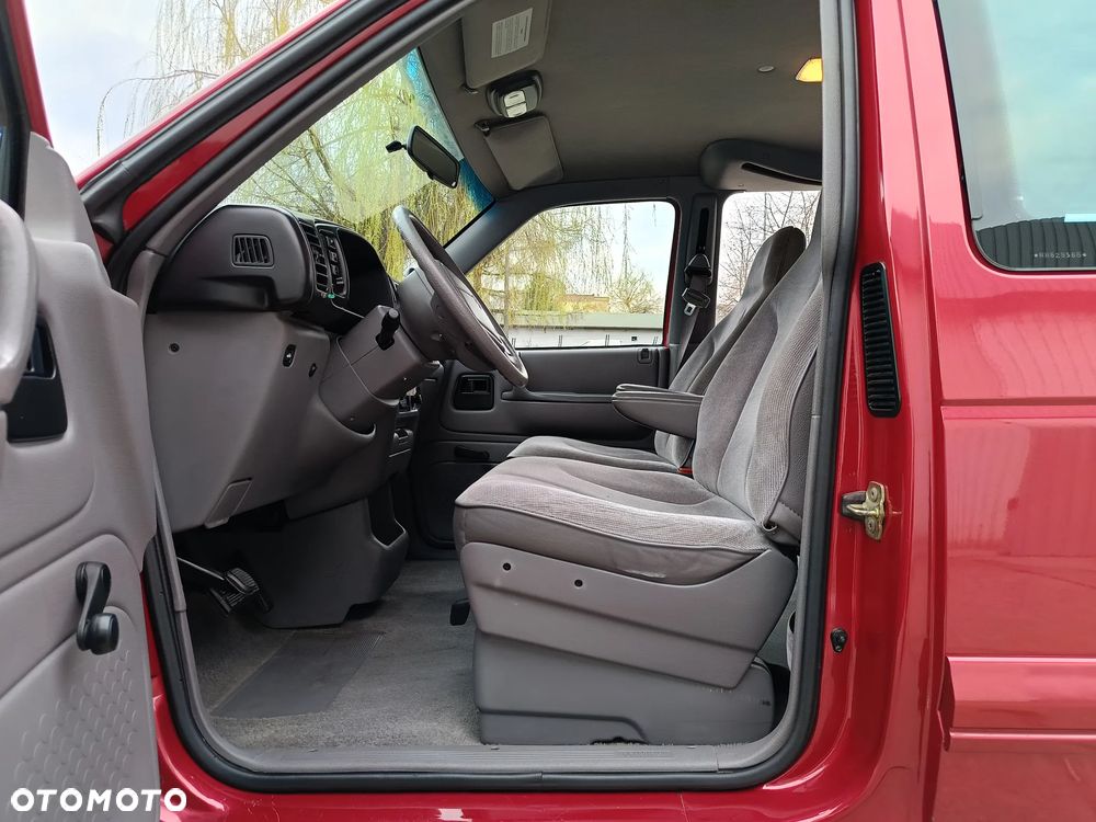 Chrysler Voyager - 17