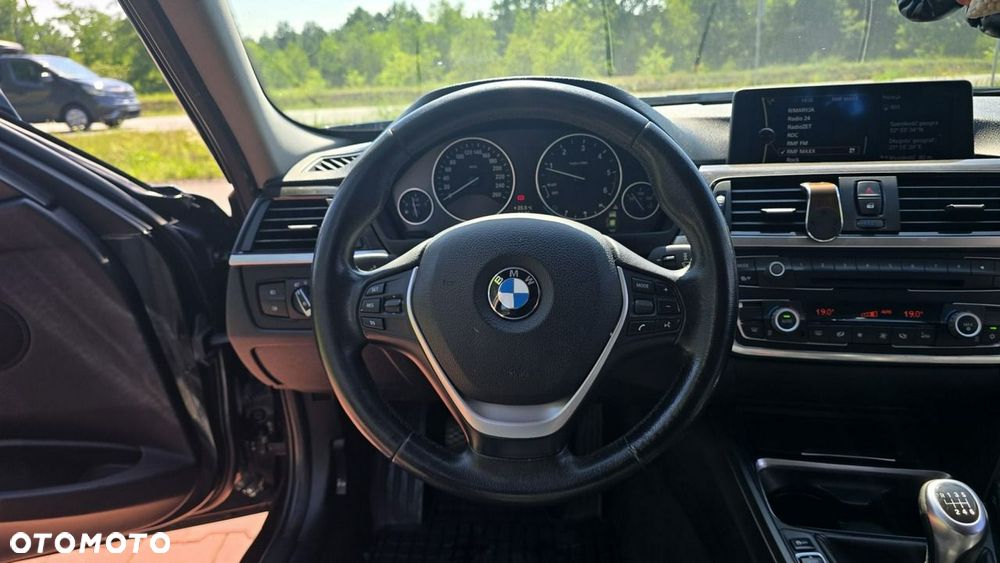 BMW Seria 3 - 15