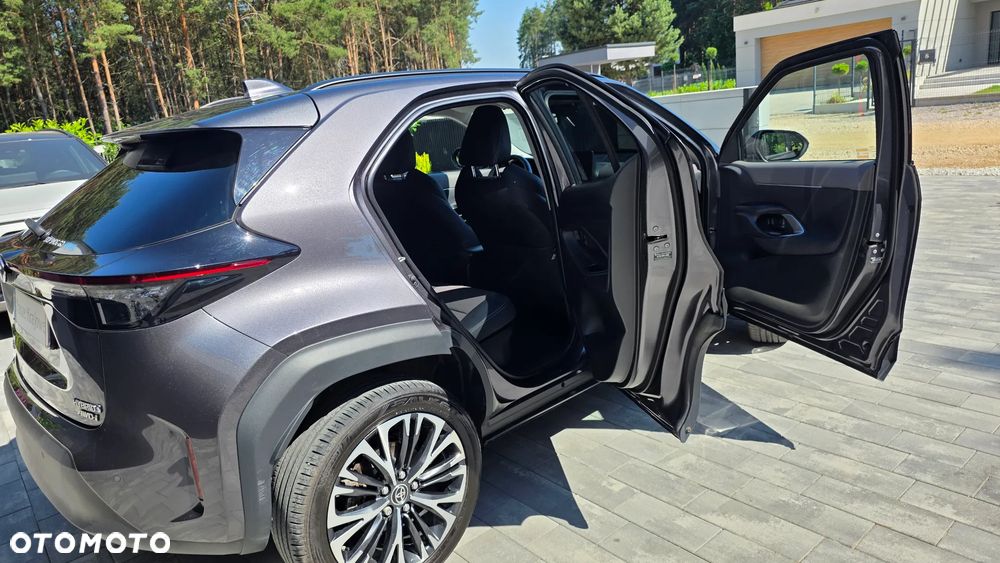 Toyota Yaris Cross Hybrid 1.5 Executive 4x4 - 36