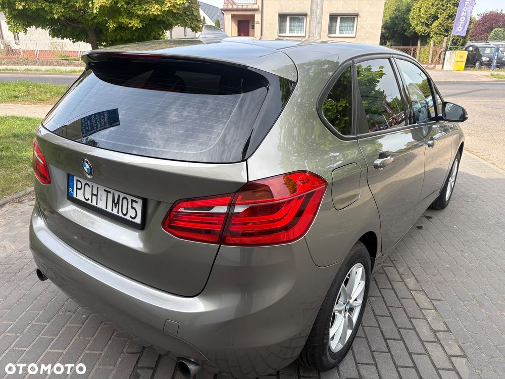 BMW Seria 2 220i Sport - 10
