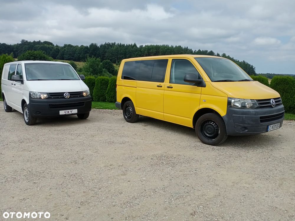 Volkswagen T5 LIFT 9 osobowy 2013r. 2.0 140 KM 6 bieg. serwis do końca doinwestowany klima  tempomat  vebasto isofix - 1