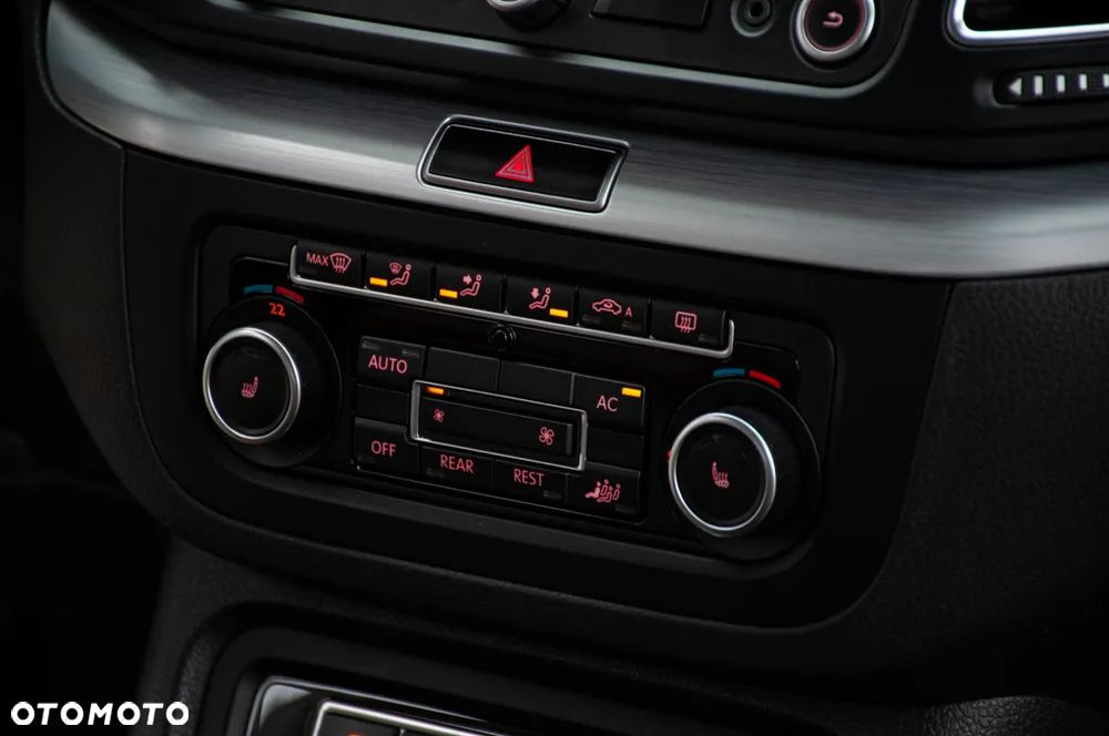 Volkswagen Sharan 2.0 TDI Highline DSG - 19