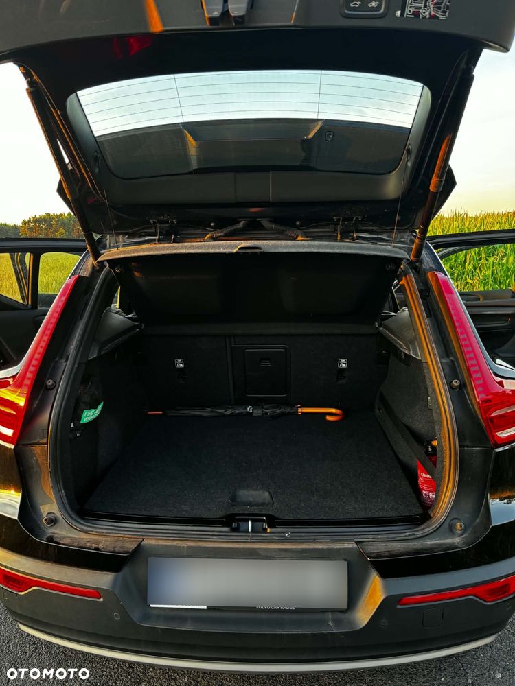 Volvo XC 40 T3 Momentum Pro - 9