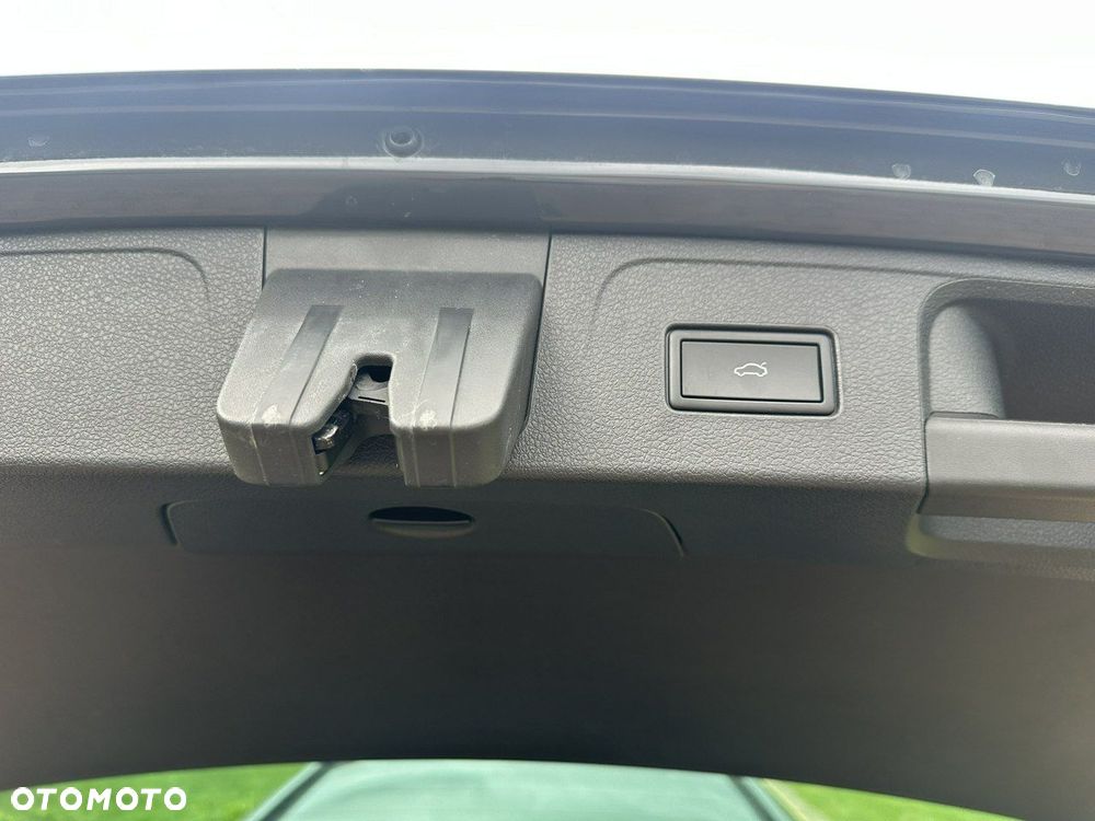 Volkswagen Passat Variant - 18