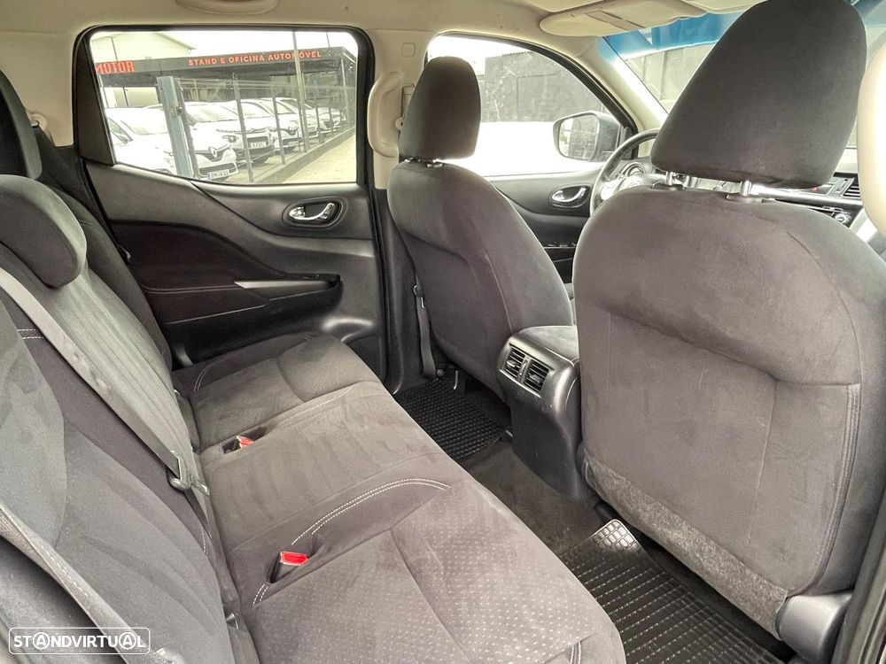 Nissan Navara DC 4x4 Auto EU6 Tekna - 11