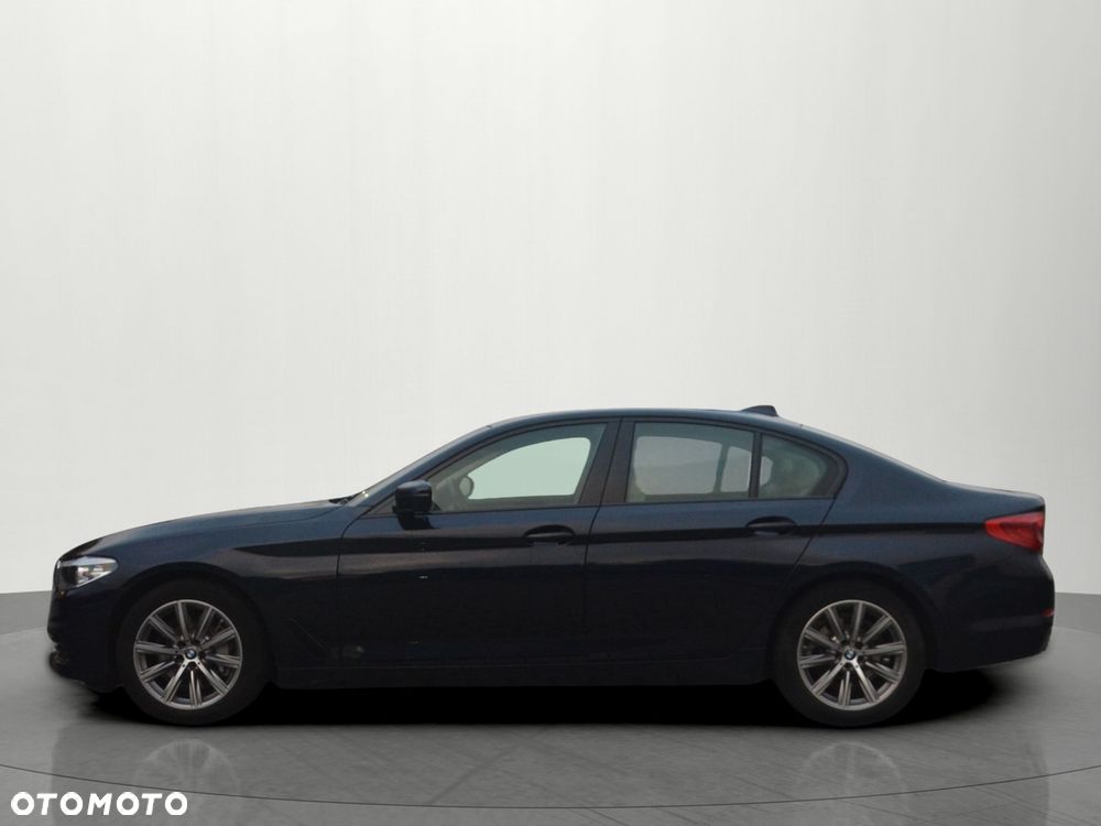 BMW Seria 5 530i xDrive Sport Line sport - 4