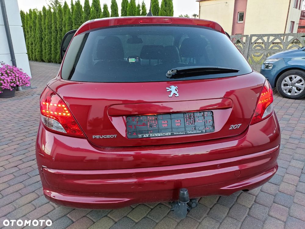 Peugeot 207 155 THP Platinum - 22